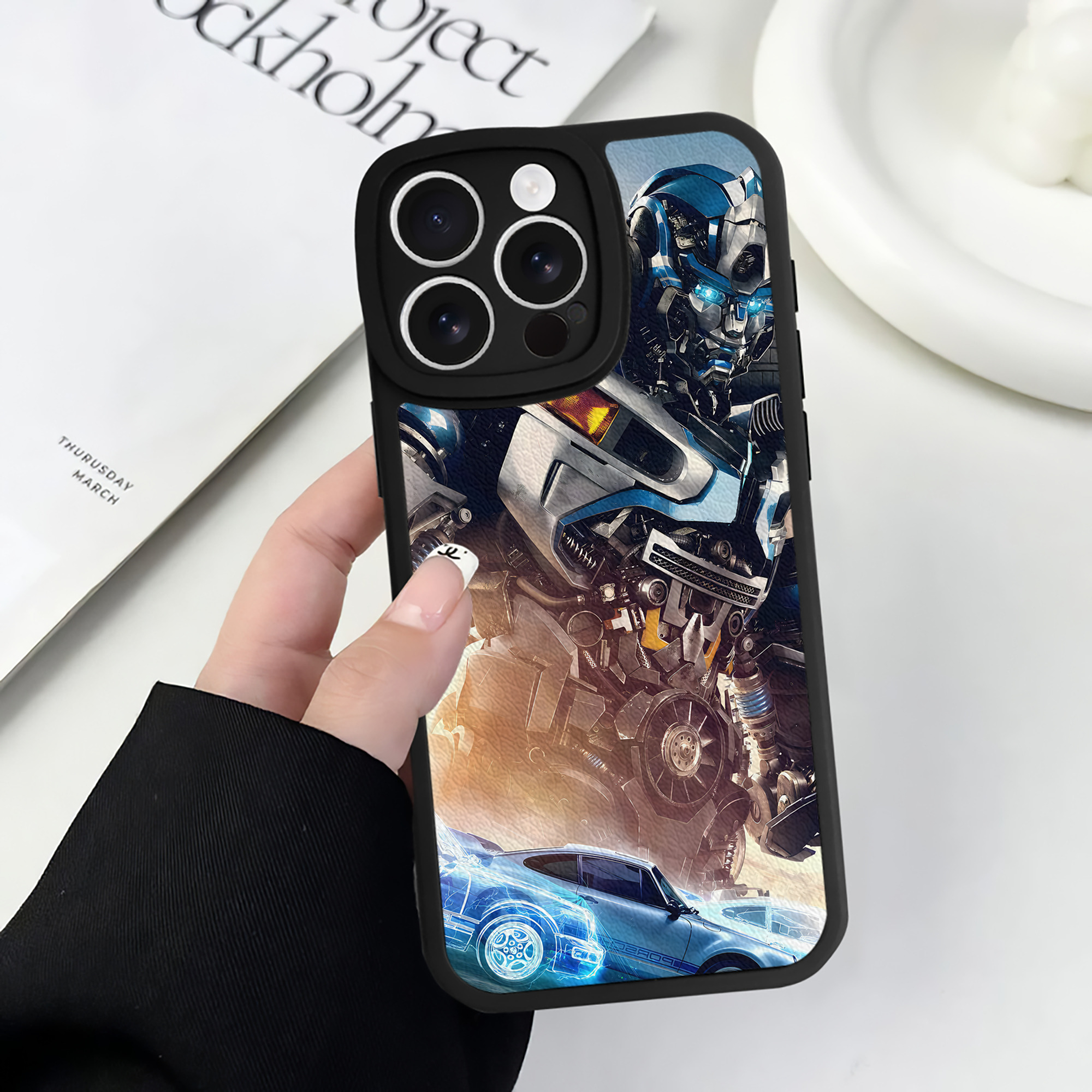 （画像用） Transformers トランスフォーマー 【iPhone 16シリーズ対応】シリコンスマホケース（レザー調） 材質：シリコン